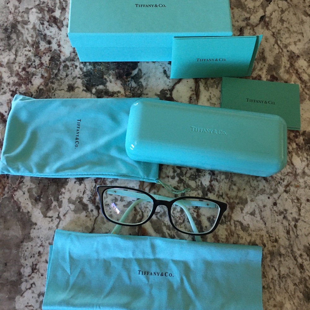 Tiffany & Co Glasses, box, case, bag, towel